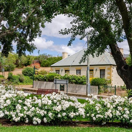 Bridge Cottages Sargeants & Armoury Cottages 1823 - History & Charm Ричмонд Экстерьер фото