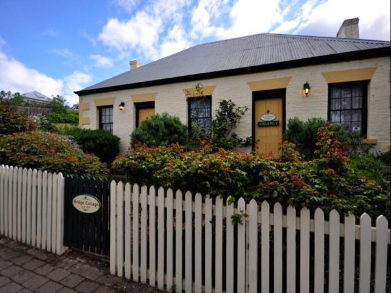 Bridge Cottages Sargeants & Armoury Cottages 1823 - History & Charm Ричмонд Экстерьер фото
