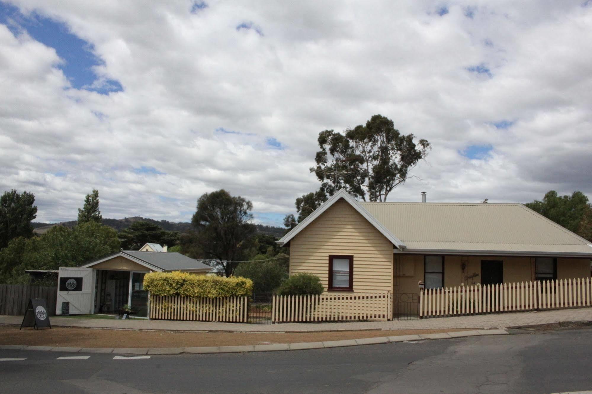 Bridge Cottages Sargeants & Armoury Cottages 1823 - History & Charm Ричмонд Экстерьер фото